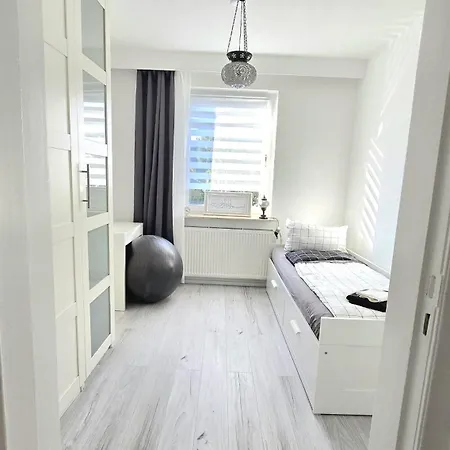 Schoene 3-zimmer In Hemelingen Apartman Bréma